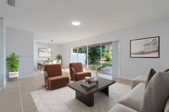 8134 SW 83rd St, Miami, FL 33143