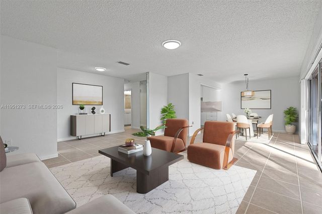 8134 SW 83rd St, Miami, FL 33143