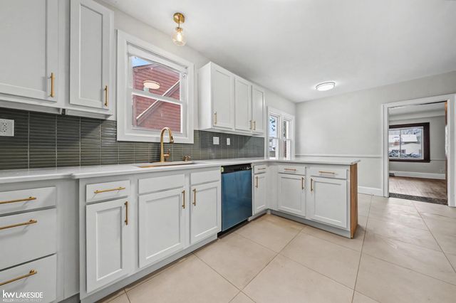 14054 Woodmont Avenue, Detroit, MI 48227