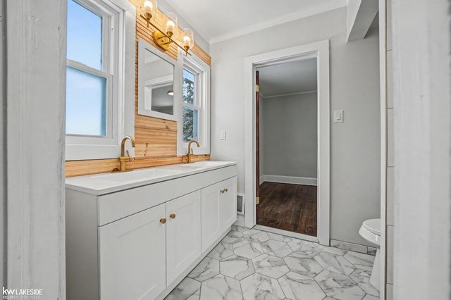 14054 Woodmont Avenue, Detroit, MI 48227