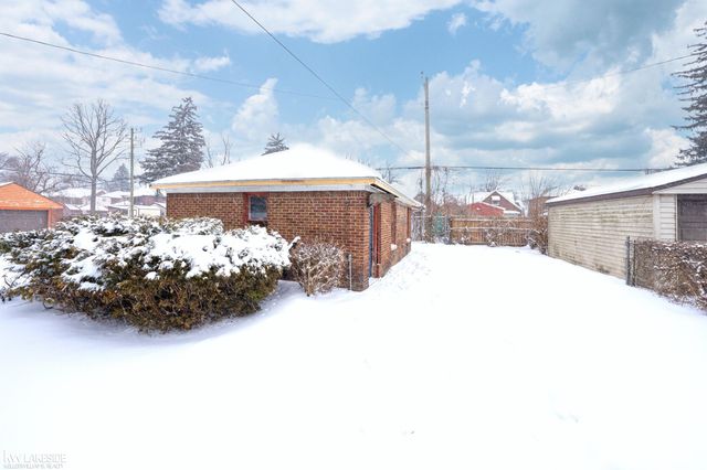 14054 Woodmont Avenue, Detroit, MI 48227