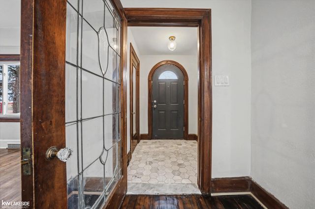 14054 Woodmont Avenue, Detroit, MI 48227