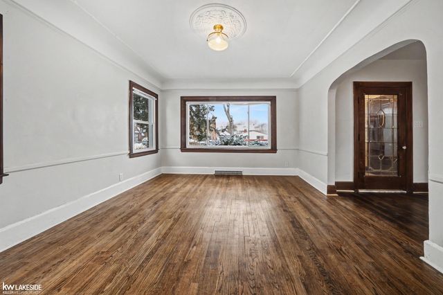 14054 Woodmont Avenue, Detroit, MI 48227