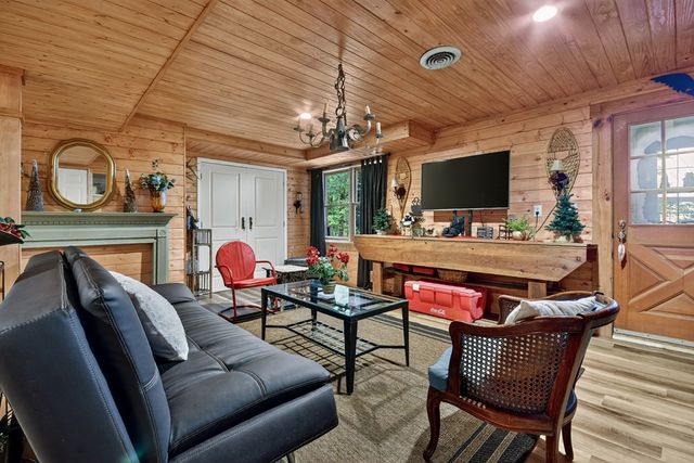 270 Walnut Mountain Road, Ellijay, GA 30540