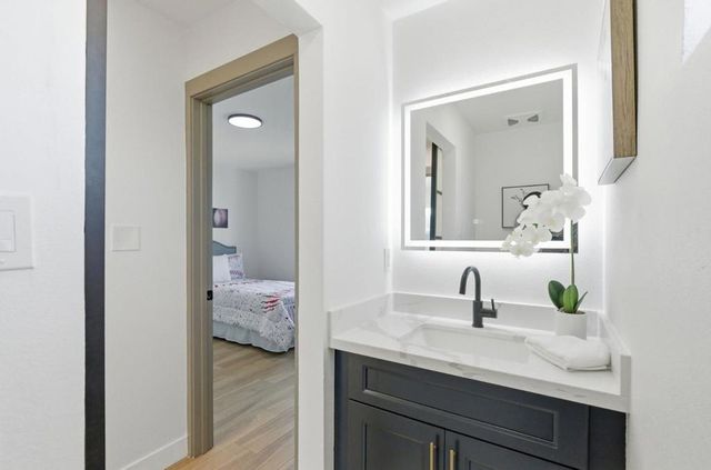 1201 Prescott Avenue, Sunnyvale, CA 94089