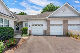 805 Cambridge Drive, Batavia, IL 60510