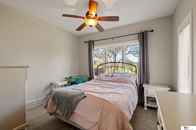 1917 Beaver Lake Boulevard, Plattsmouth, NE 68048