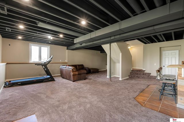 1917 Beaver Lake Boulevard, Plattsmouth, NE 68048