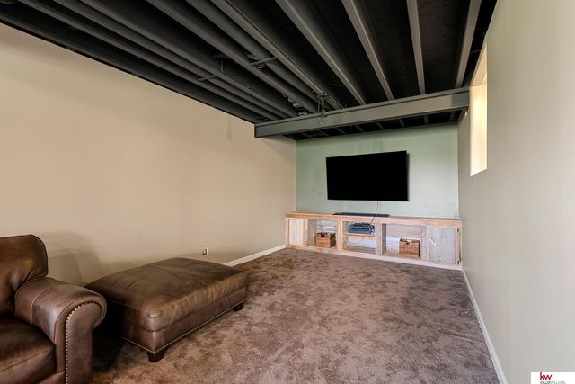 1917 Beaver Lake Boulevard, Plattsmouth, NE 68048