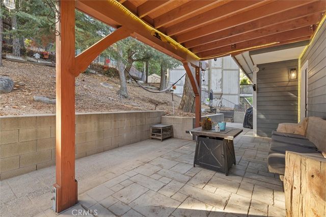 1040 Jungfrau, Crestline, CA 92325