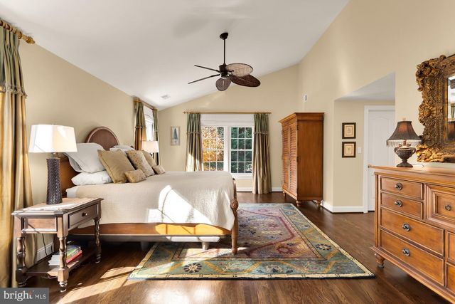 1257 NEW BEDFORD LN, Reston, VA 20194