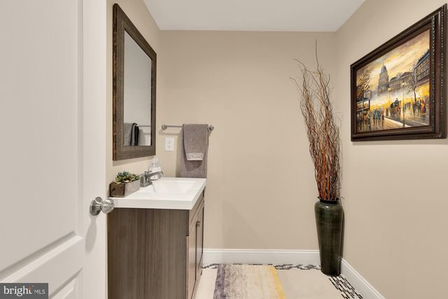 1257 NEW BEDFORD LN, Reston, VA 20194