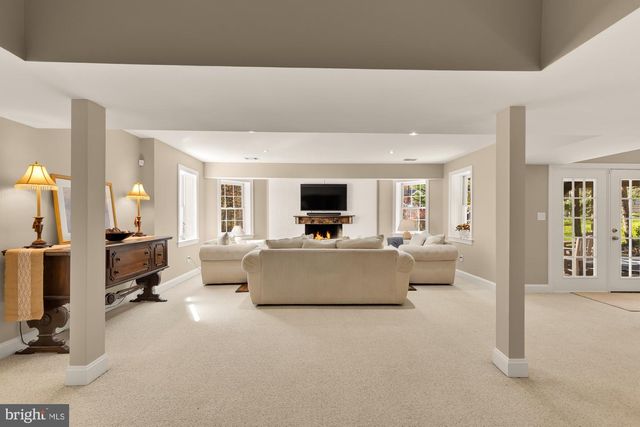 1257 NEW BEDFORD LN, Reston, VA 20194