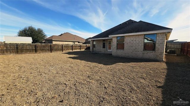 1004 W F Street, Mission, TX 78572