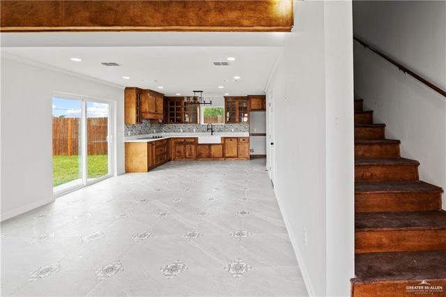 1404 E Karen Drive C, Alton, TX 78573