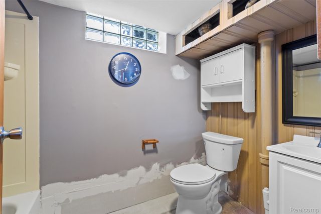 22417 Carolina Street, St. Clair Shores, MI 48080