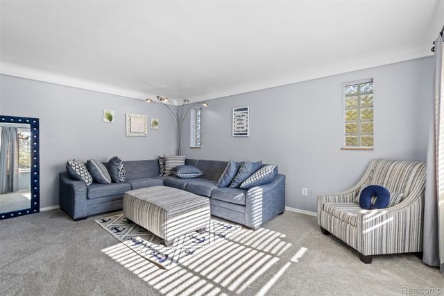 22417 Carolina Street, St. Clair Shores, MI 48080