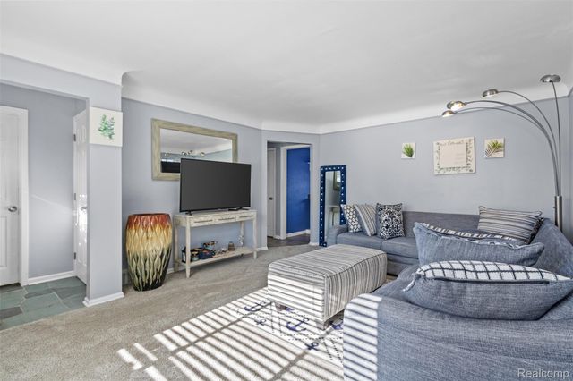 22417 Carolina Street, St. Clair Shores, MI 48080