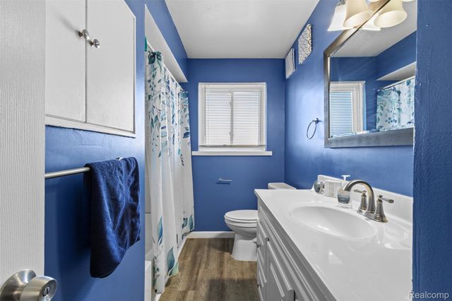 22417 Carolina Street, St. Clair Shores, MI 48080