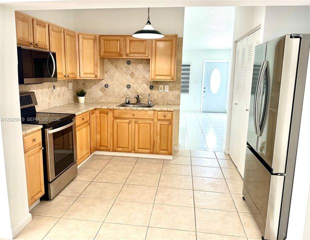 20301 NW 34th Ave 20301, Miami Gardens, FL 33056