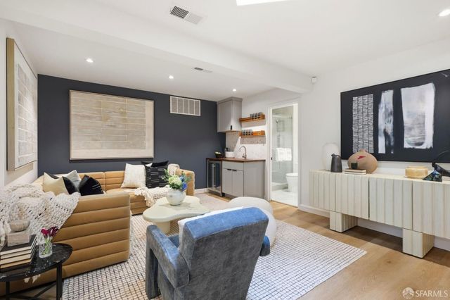 1738 17th Avenue, San Francisco, CA 94122