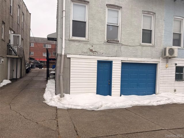 2432 23rd Street 1floor, Astoria, NY 11102