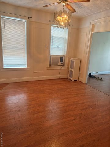 2432 23rd Street 1floor, Astoria, NY 11102