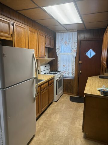 2432 23rd Street 1floor, Astoria, NY 11102