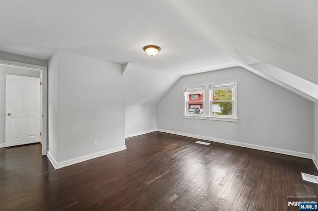 19 Elmwood, West Orange, NJ 07052