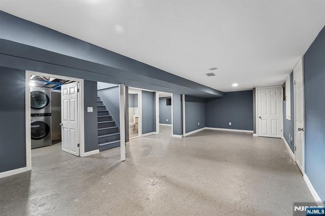 19 Elmwood, West Orange, NJ 07052