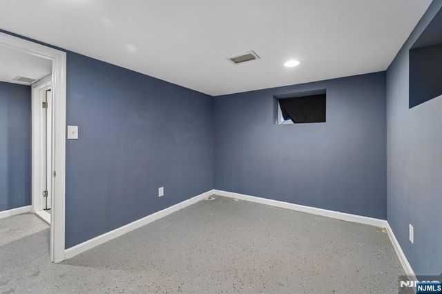 19 Elmwood, West Orange, NJ 07052