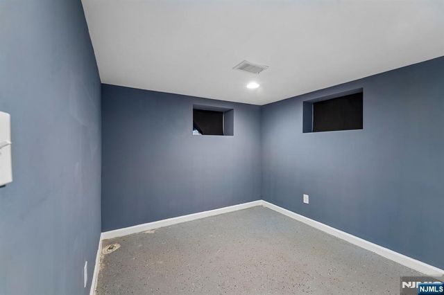 19 Elmwood, West Orange, NJ 07052