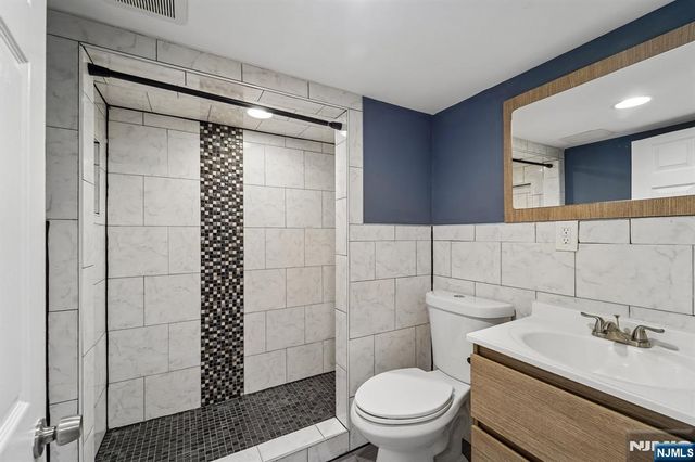 19 Elmwood, West Orange, NJ 07052