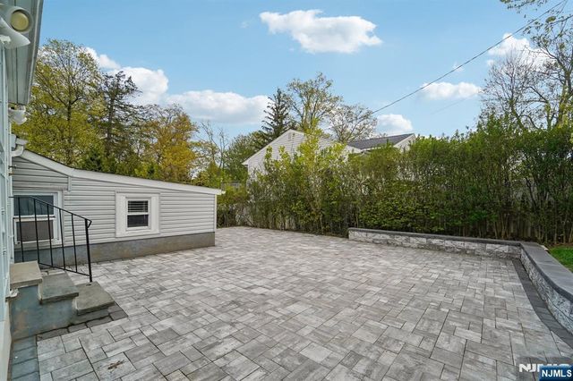 19 Elmwood, West Orange, NJ 07052