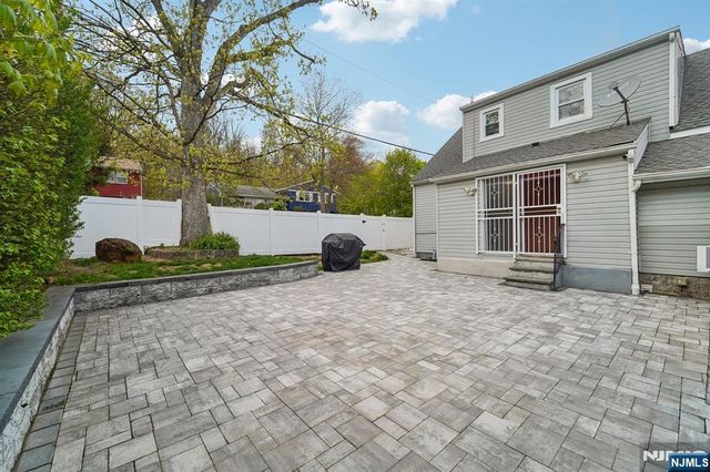 19 Elmwood, West Orange, NJ 07052