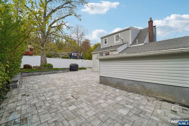 19 Elmwood, West Orange, NJ 07052