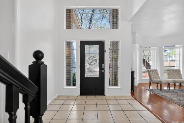 12331 Stable Wood, San Antonio, TX 78249