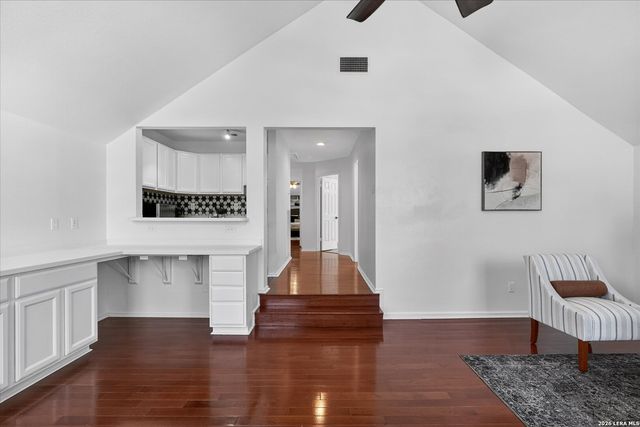 12331 Stable Wood, San Antonio, TX 78249