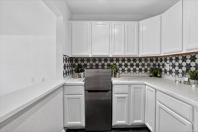 12331 Stable Wood, San Antonio, TX 78249