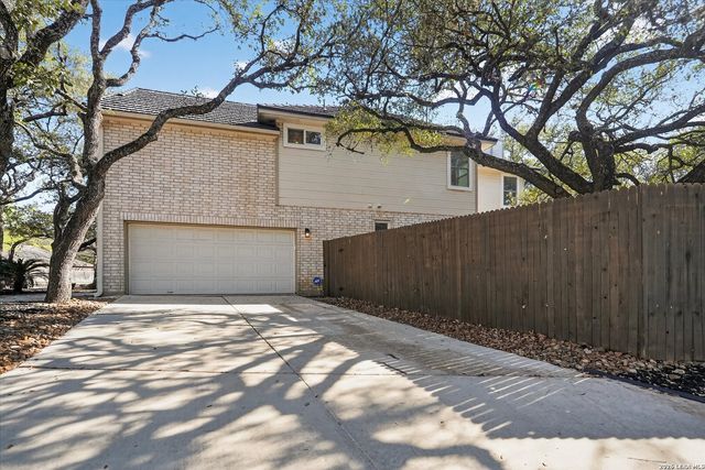 12331 Stable Wood, San Antonio, TX 78249