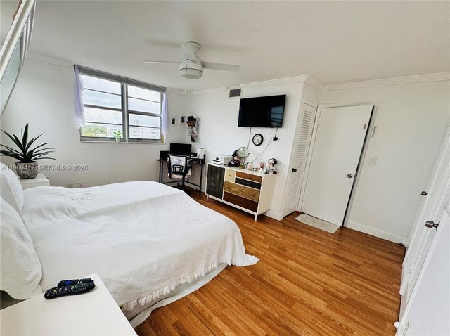 1811 Jefferson St 603, Hollywood, FL 33020