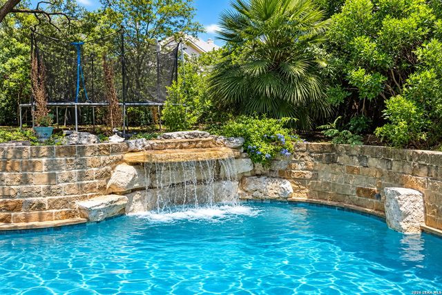 2735 WONDERVIEW DR, San Antonio, TX 78230