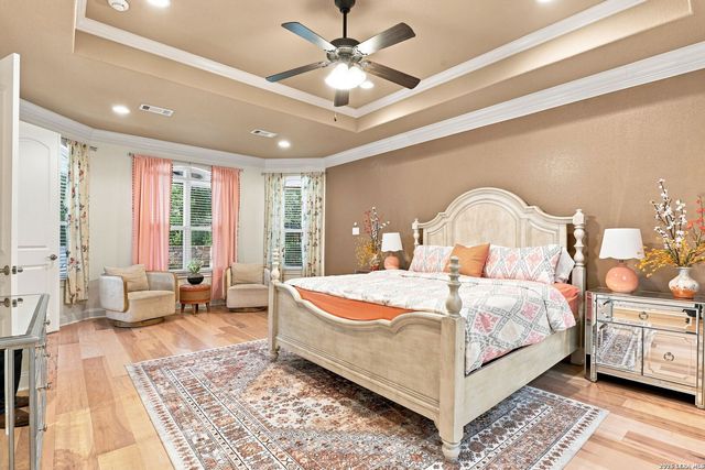 2735 WONDERVIEW DR, San Antonio, TX 78230