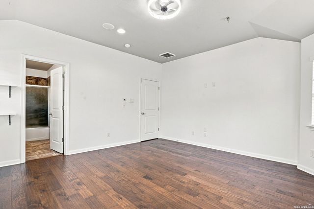 2735 WONDERVIEW DR, San Antonio, TX 78230