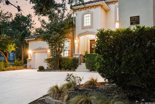 2735 WONDERVIEW DR, San Antonio, TX 78230