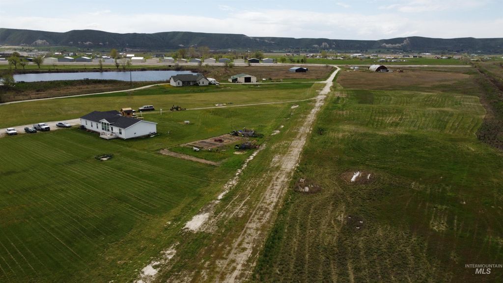 2385 Airport Road, Emmett, ID 83617 photo 3