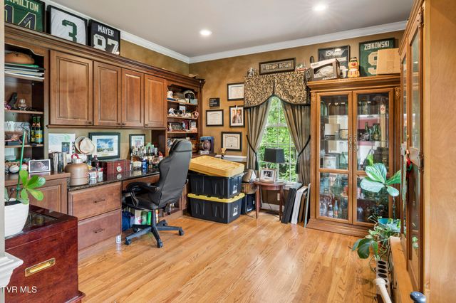 2705 Berkshire Lane, Kingsport, TN 37660