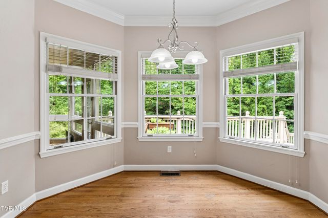 2705 Berkshire Lane, Kingsport, TN 37660