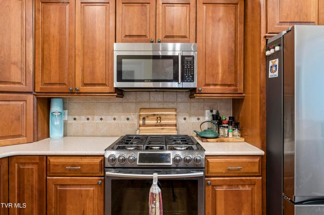 2705 Berkshire Lane, Kingsport, TN 37660