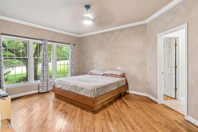 2705 Berkshire Lane, Kingsport, TN 37660